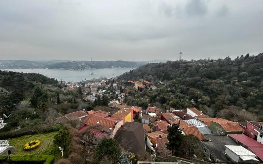 ÇAMLIK’ta MUHTEŞEM BOĞAZ MANZARALI 5 ODALI